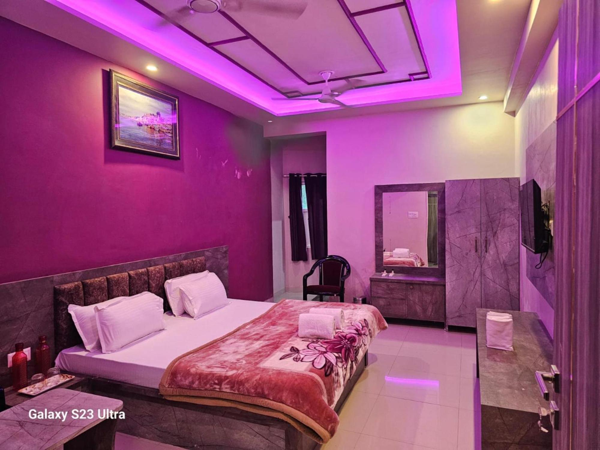 Hotel Kashi Inn Raj Ghat Varanasi Exterior photo